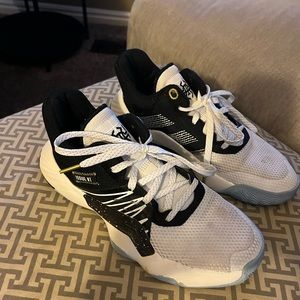 Nike Men's Black and White Athletic Shoes